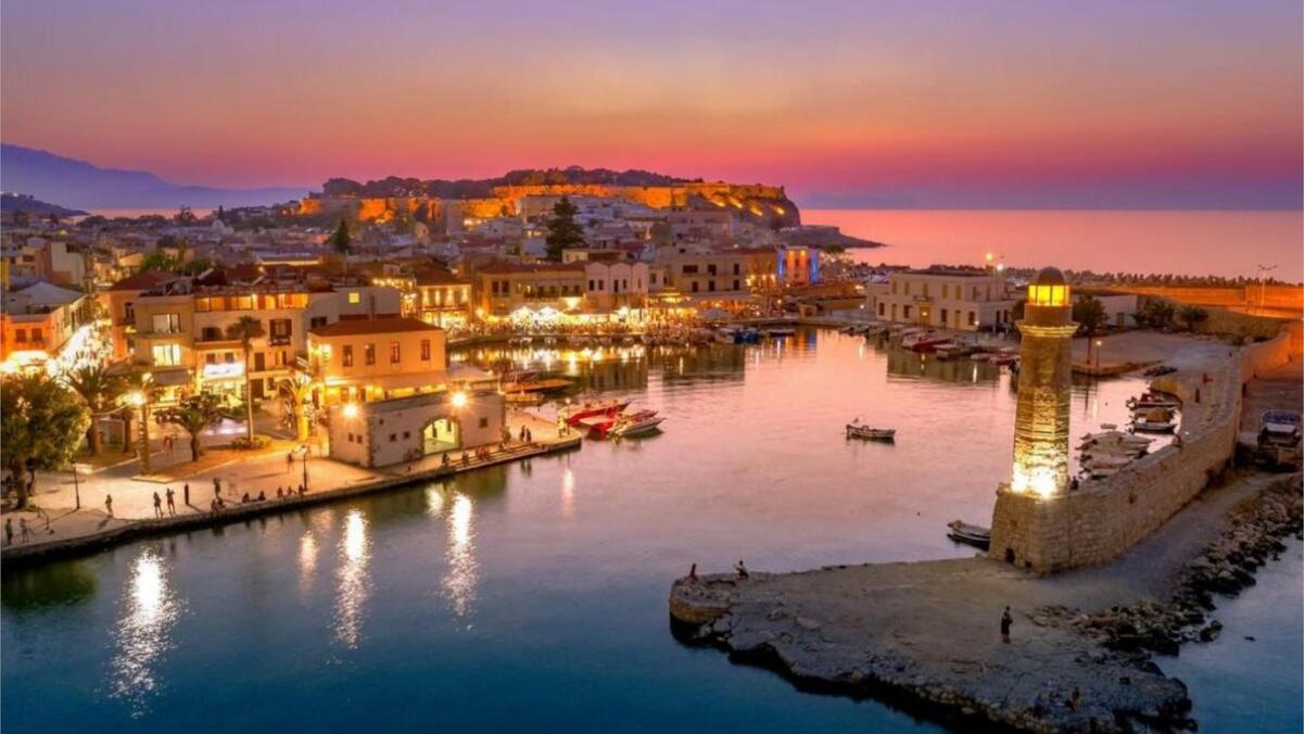 Ενετικό Λιμάνι Ρεθύμνου – Δορυφορικά και επίγεια συστήματα στο Ρέθυμνο από τη ΛΥΡΑ ΑΕΒΕ